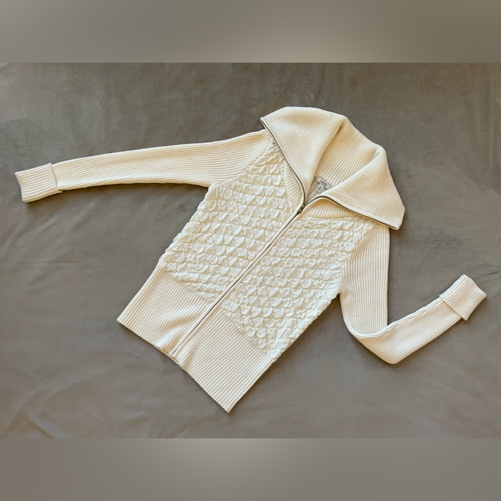 Cache Cream Women's Sweater